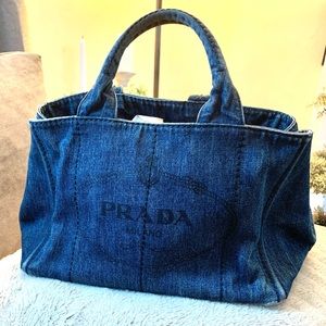 Authentic Medium Prada Canapa